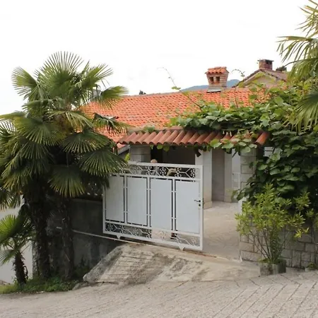 With A Parking Space Icici, Opatija - 7822 Apartman *